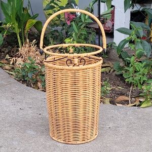 Natural Wicker Basket with Handle